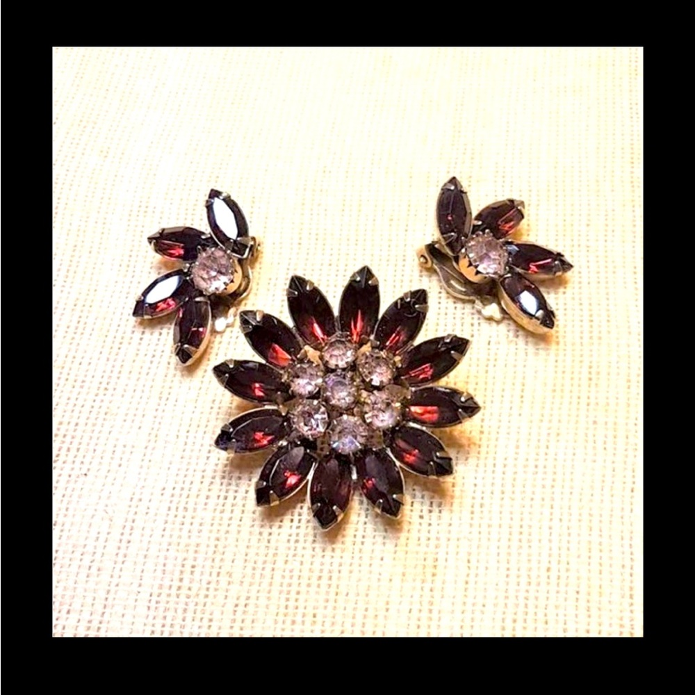 Vintage Pink and Purple  Crystal jewelry set, possibly a Juliana set not sure